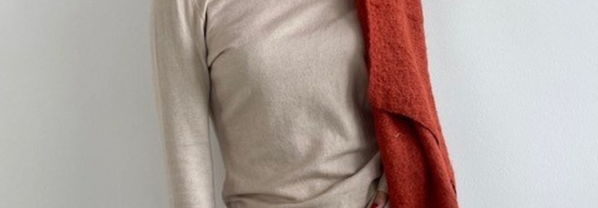Rövka assymetric scarf Rust