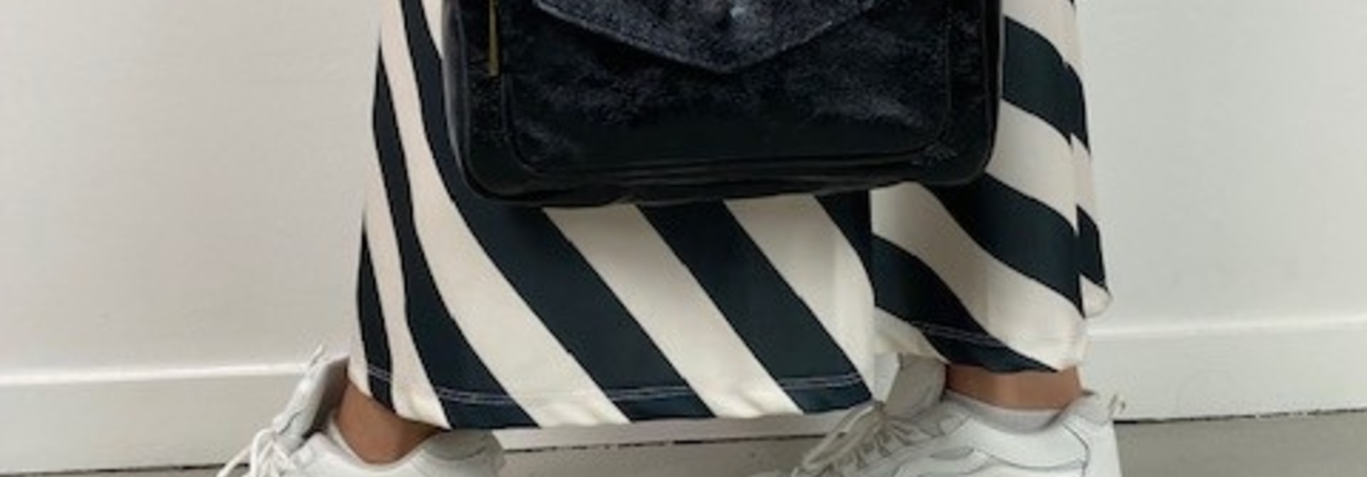 Raya metalic bag Black