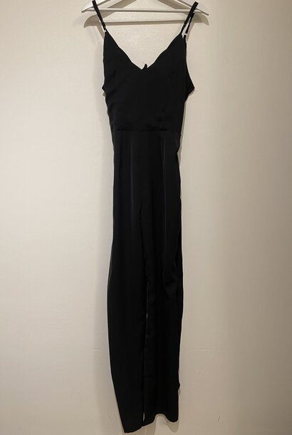 Amina waved strap jumpsuit Black