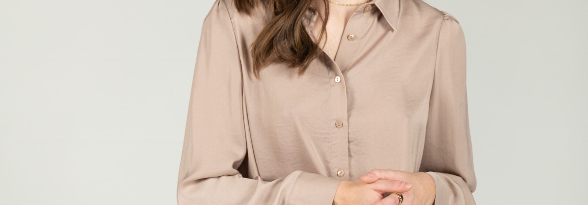 Clodette minimal blouse Taupe