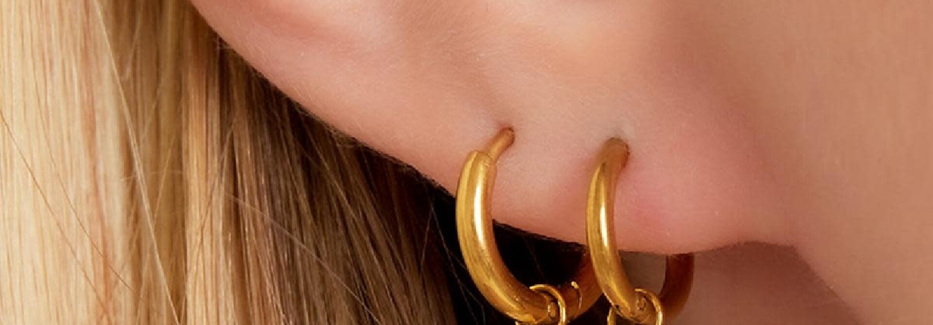 Smiley earrings Gold