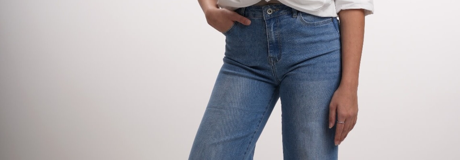 Joven ripped wash bootcut Blue Jeans