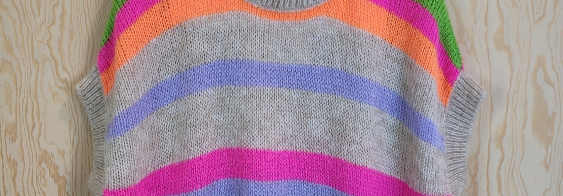 Deebo stripped s/s knit Beige