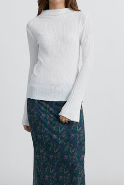 Vilca  structured mesh top White