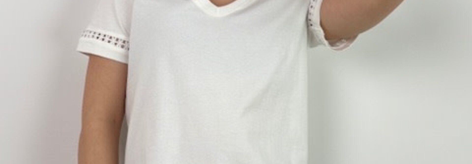Thelma broderie v-neck t-shirt White