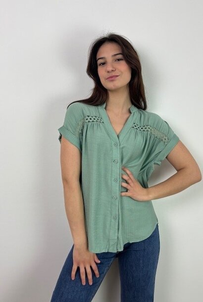 Jodie s/s viscose broderie blouse Matcha Green
