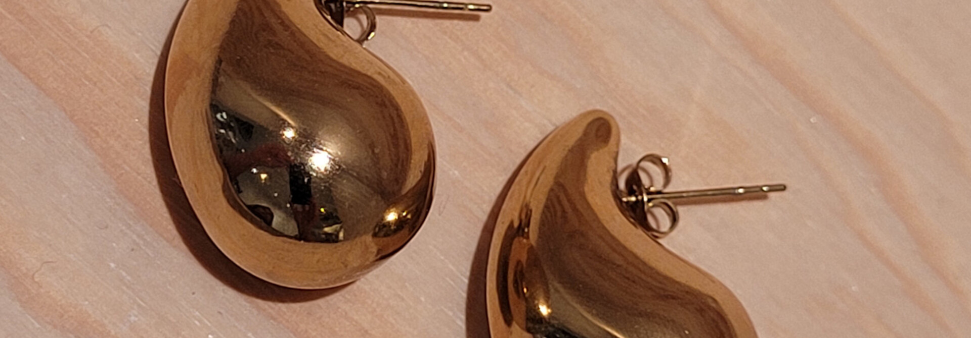 Benn big drop earrings Gold