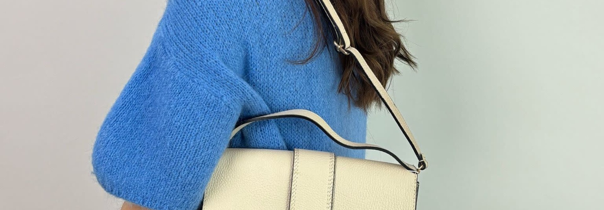 Farou rectangle calf leather bag Creme