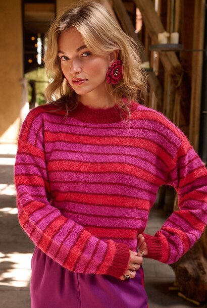 Aria stripped fluffy knit Red Burgundy