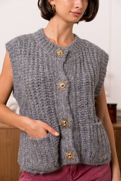 soleil statement button knit gillet Grey