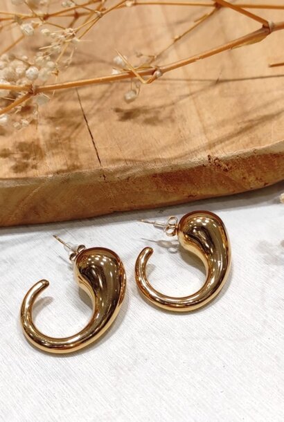 Tori statement drop hoop earrings Gold