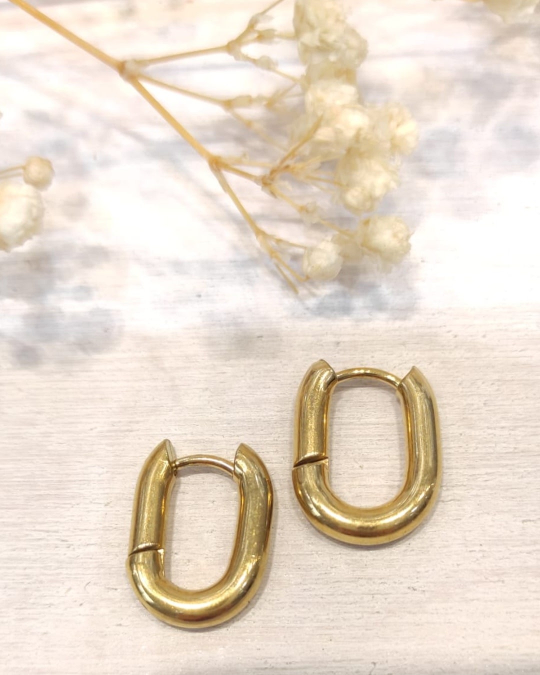 Pim little rectangle hoop earring Gold-1