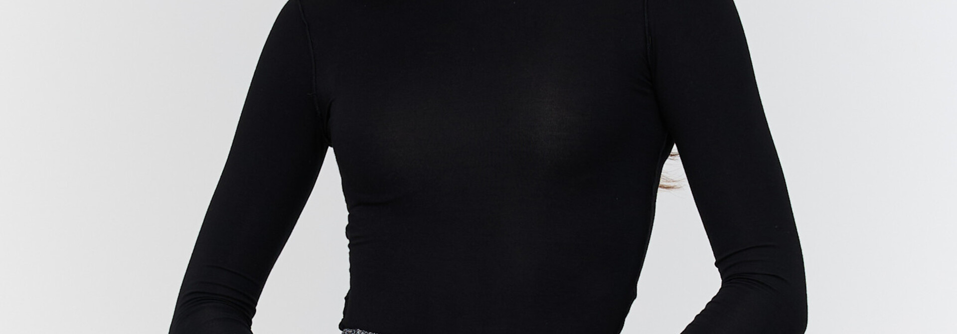 Sila satin viscose second skin turtleneck Black