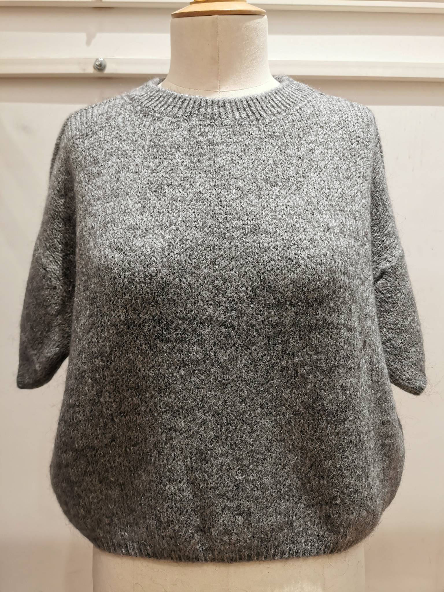 Agnea boxy s/s knit Grey-1