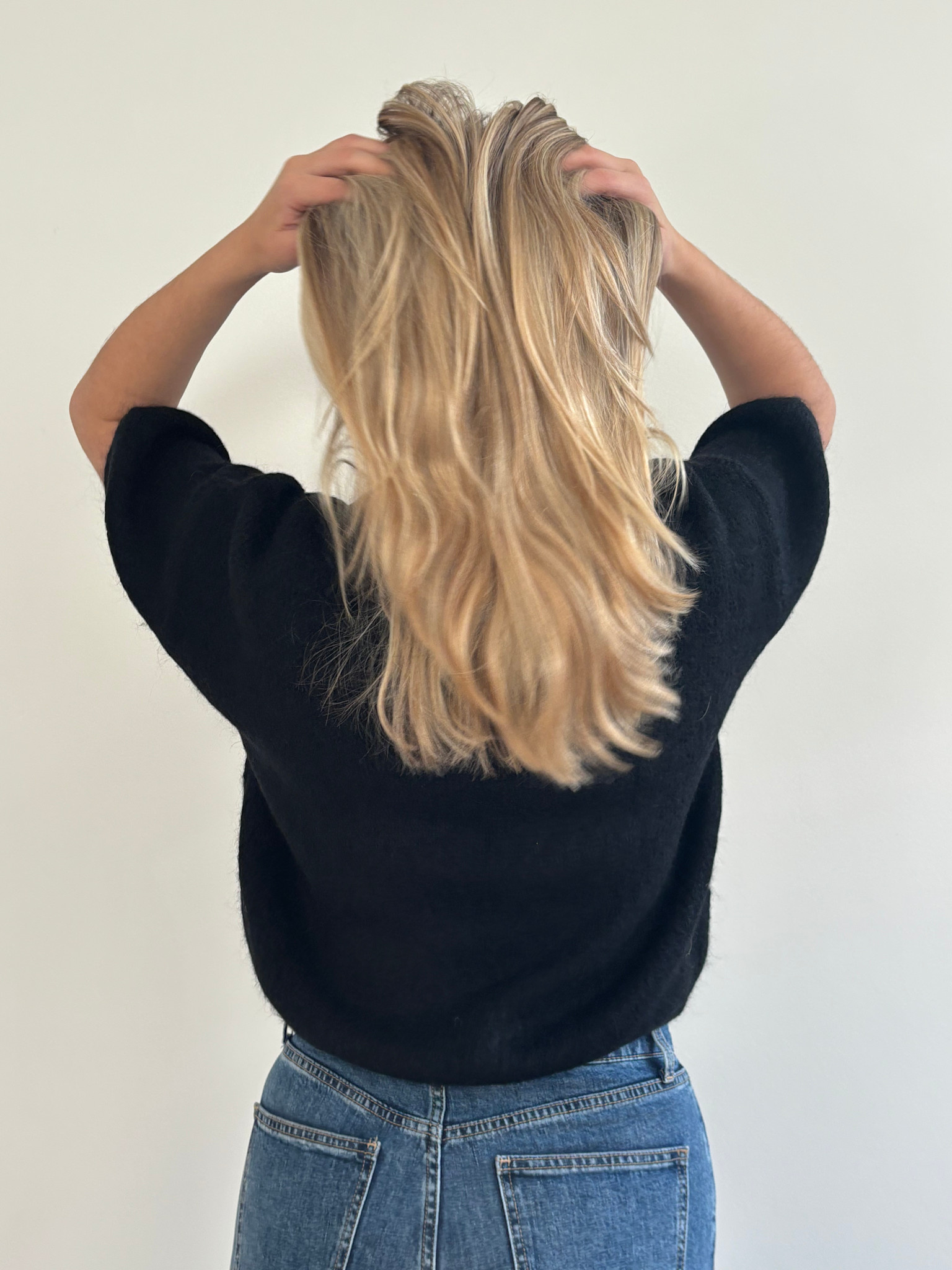 Agnea boxy s/s knit Black-3