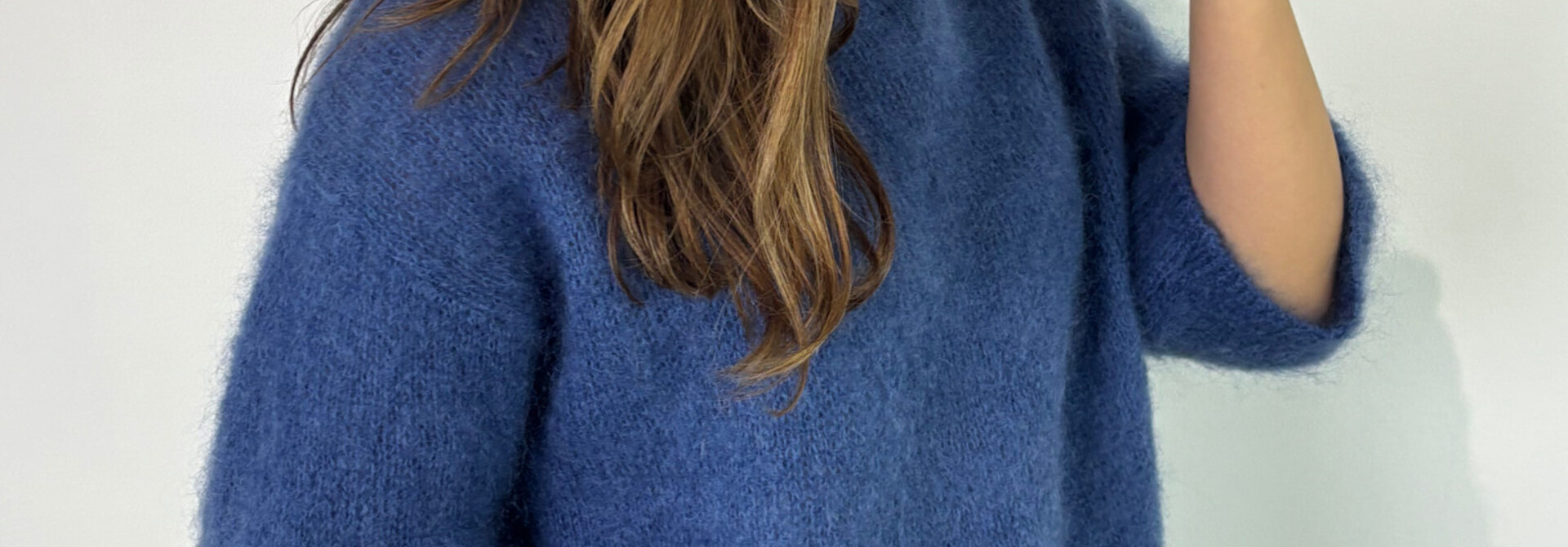 Kellara soft mohair s/s knit Indigo Denim blue