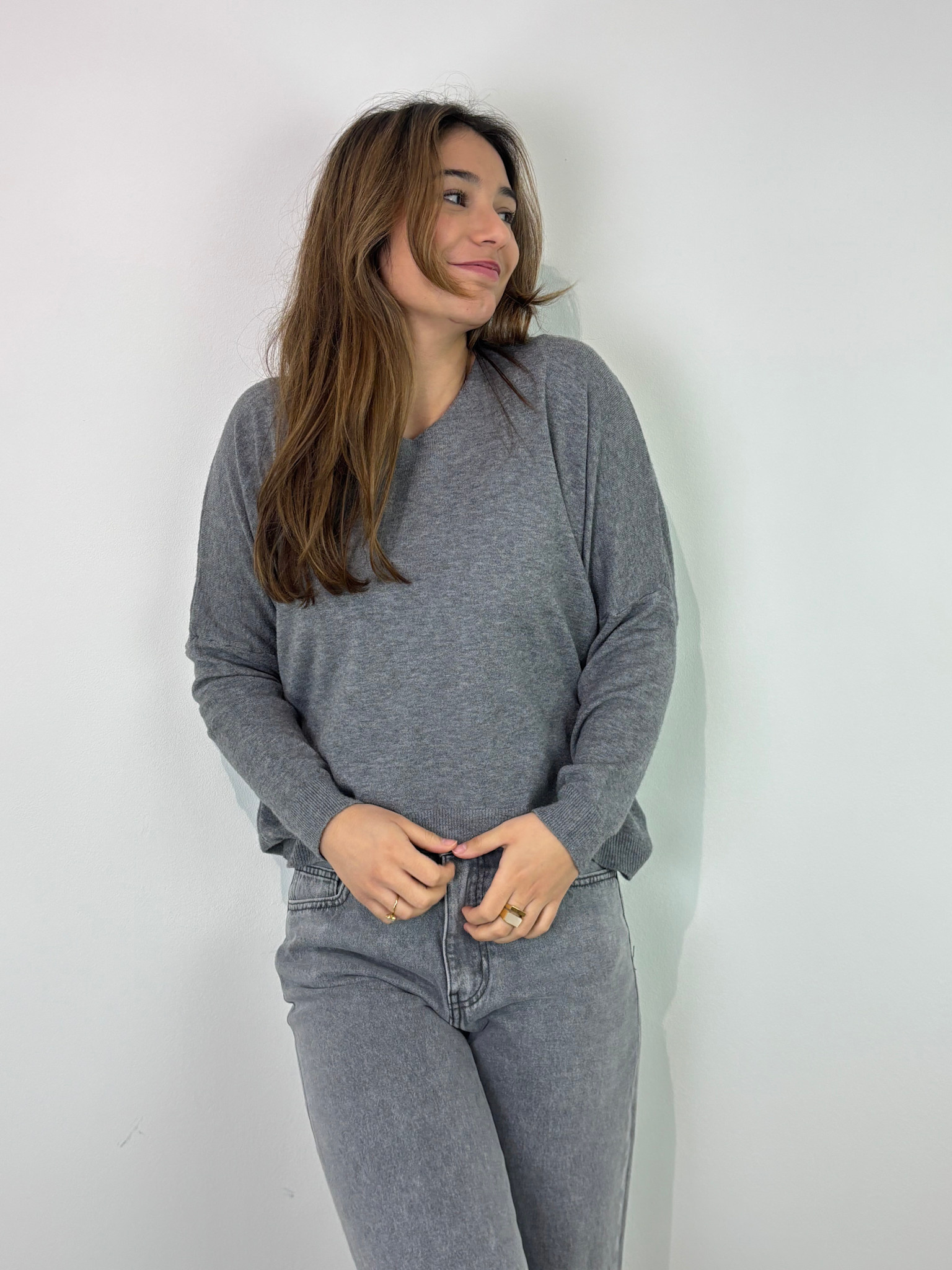 Kanza fine viscose basic knit top Grey-2