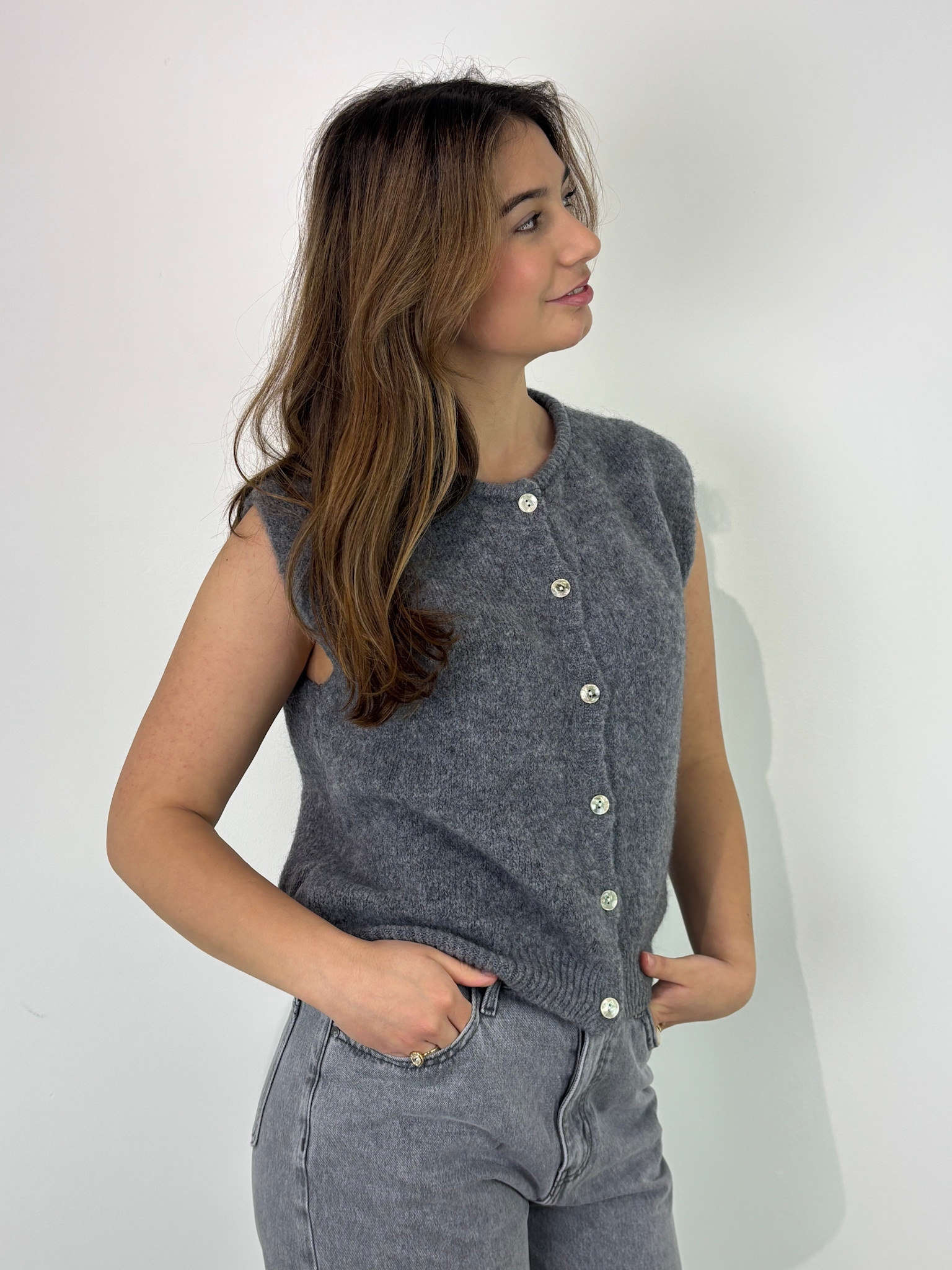 Bouna Alpaca sleeveless cardigan gilet Grey-1