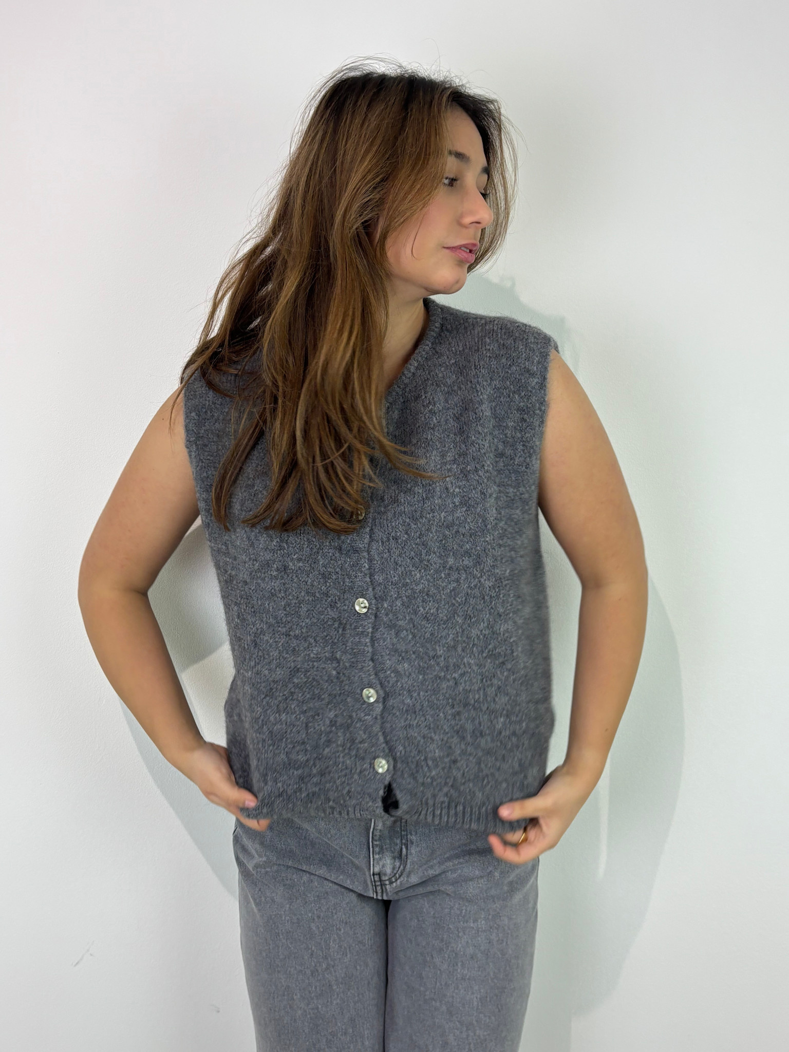 Bouna Alpaca sleeveless cardigan gilet Grey-2
