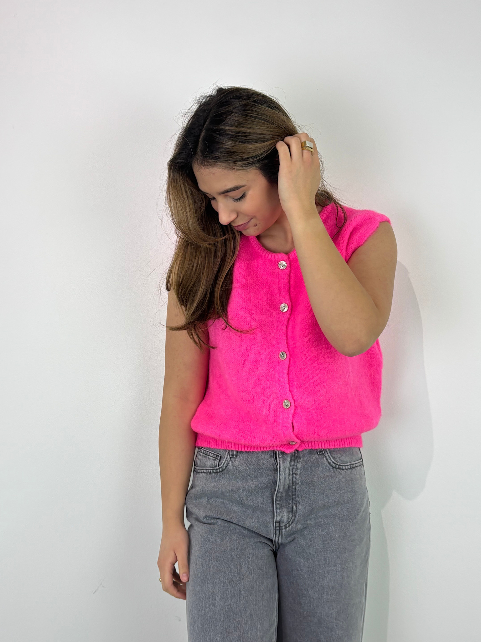 Bouna Alpaca sleeveless cardigan gilet Bright Fushia-1