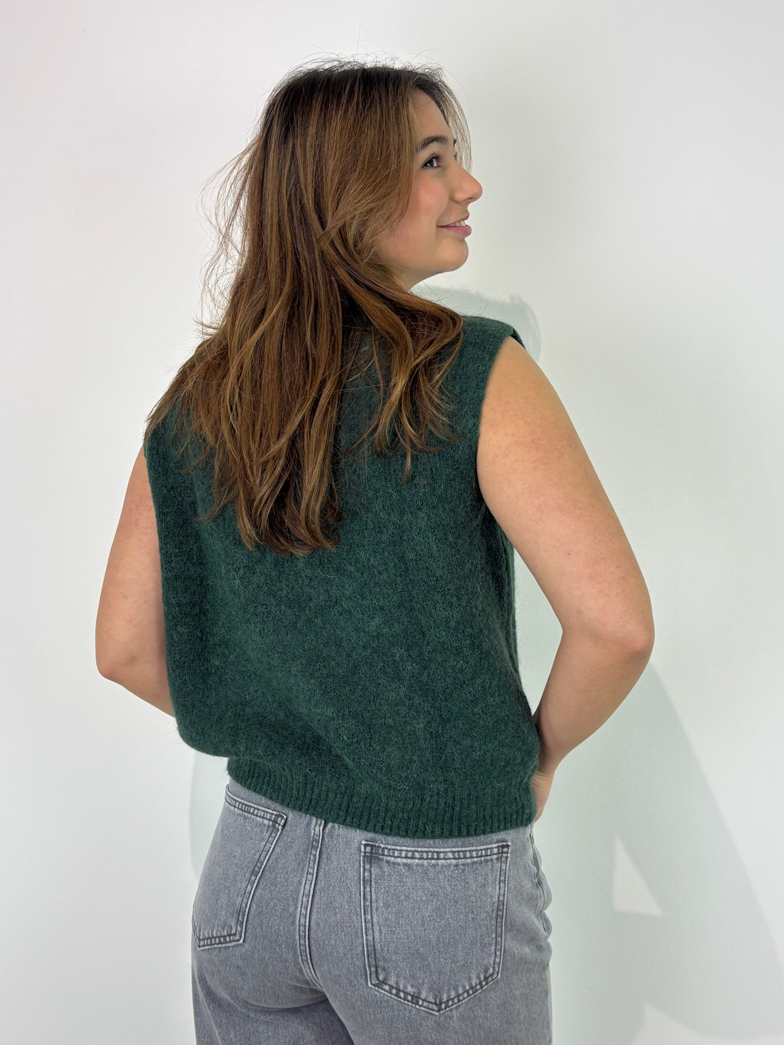 Bouna Alpaca sleeveless cardigan gilet Pine Green-2