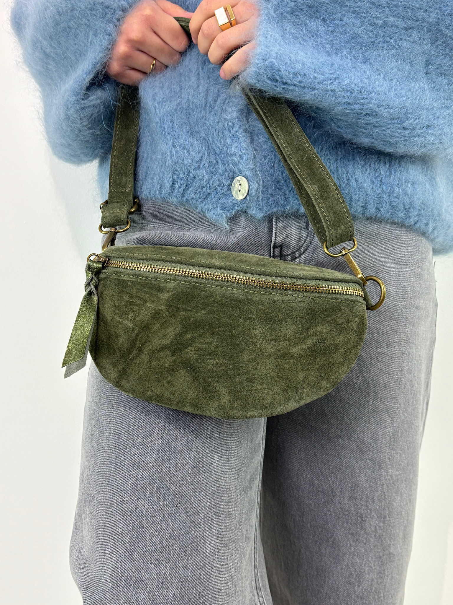 Bryna diam leather bum bag Khaki Green-1