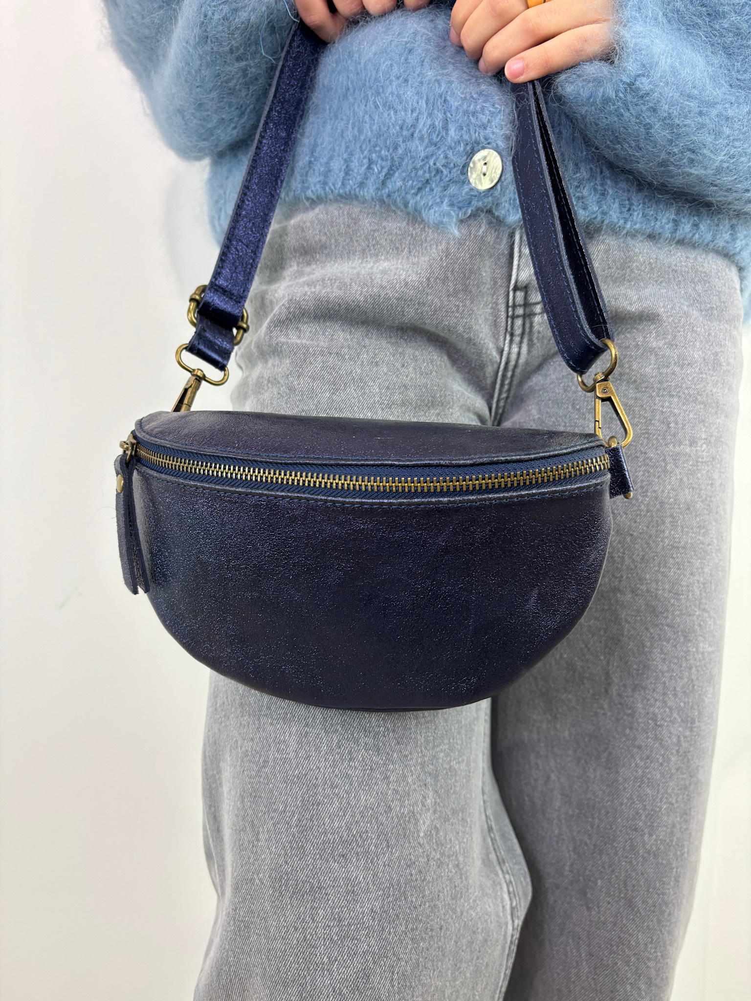 Clio leather metalic bum bag Navy-1