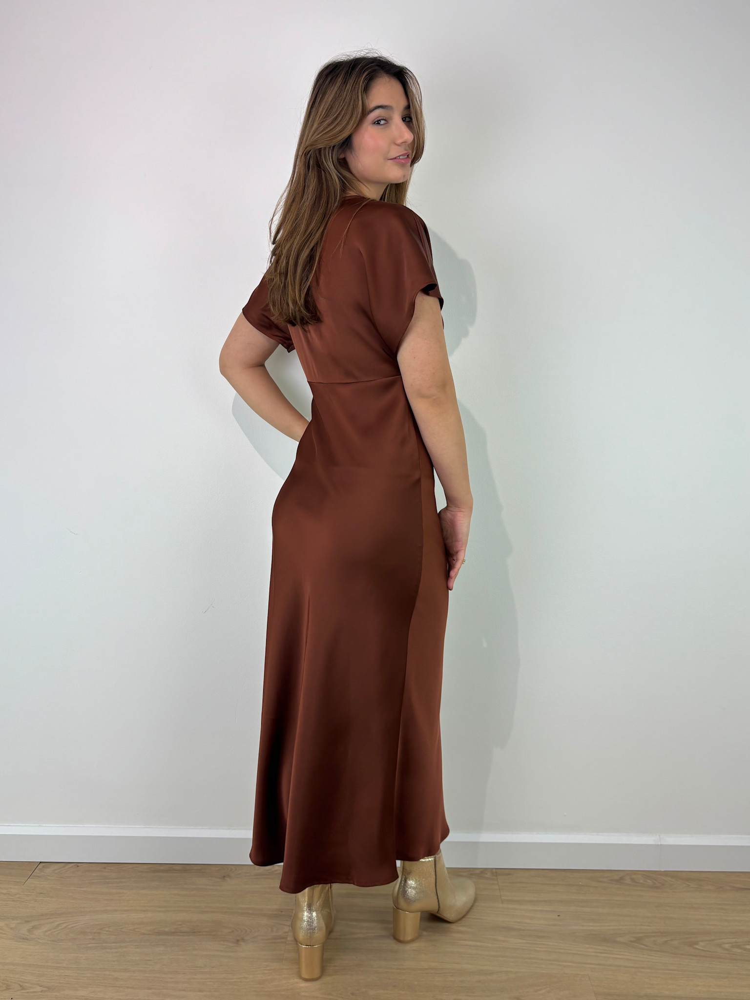 Evelyn satin midi dress Marron Brown-3