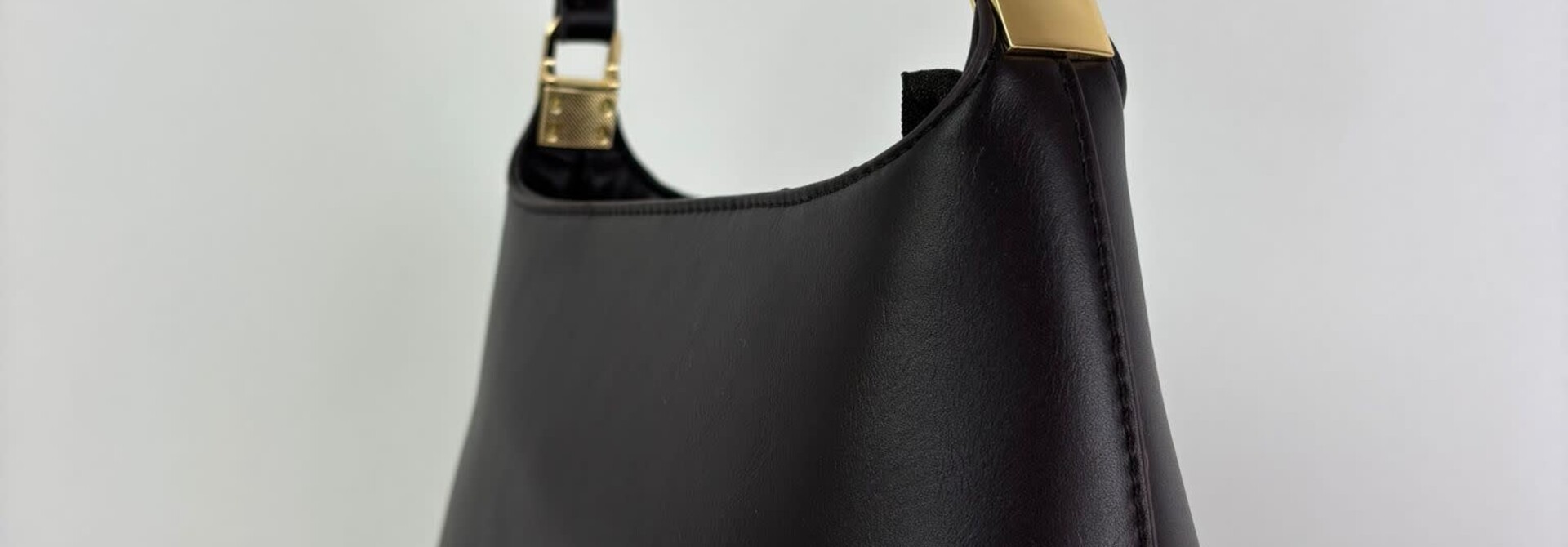 Avril leather shoulder bag Coffee Brown