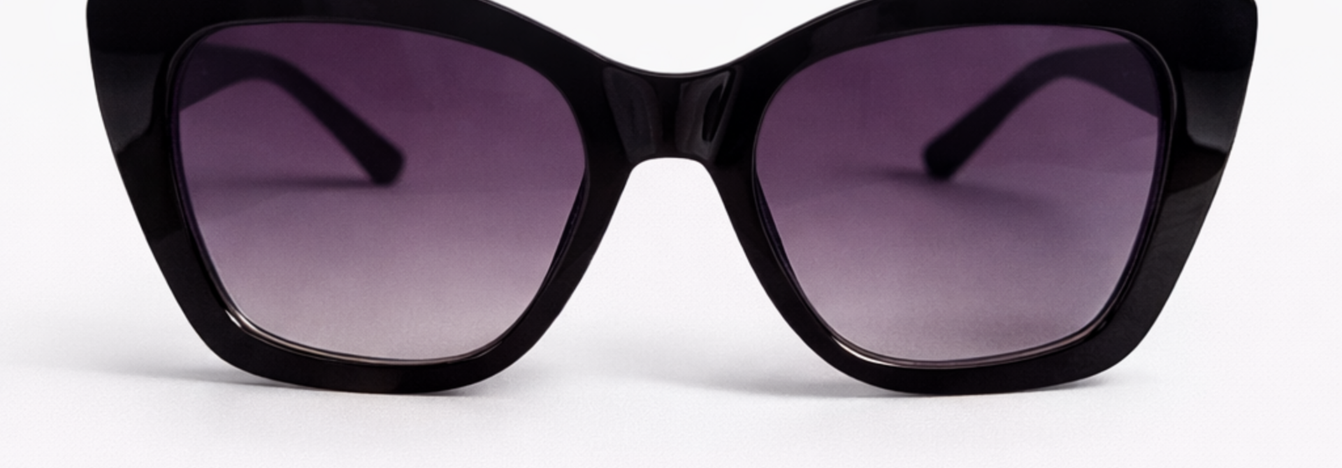 Margot cat-eye sunglasses Black