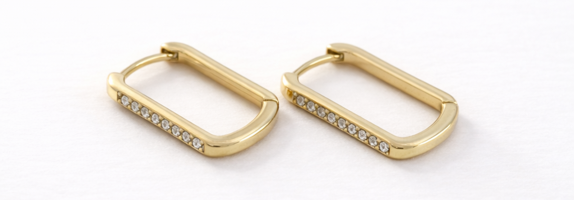 Nina fine diamant rectangle mini hoops Gold