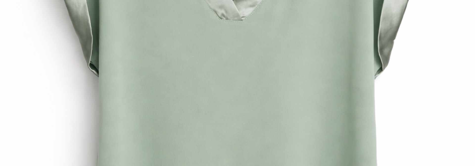 Bry satin v-neck s/s top Matcha Green