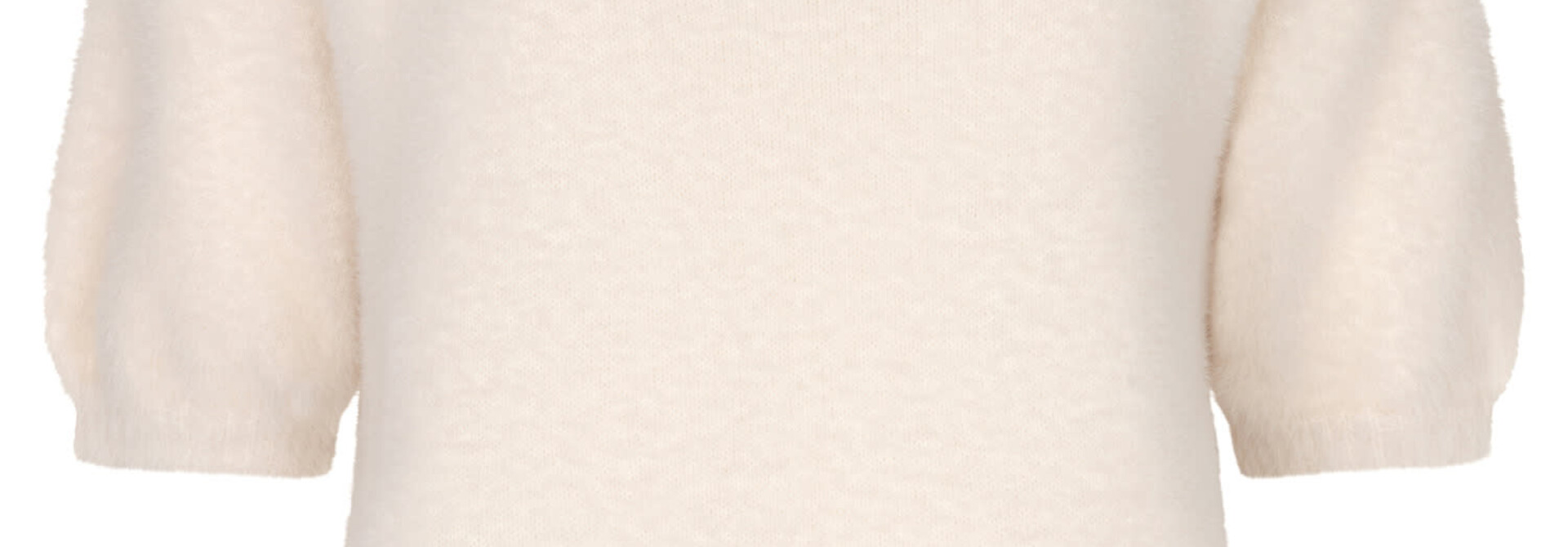 Mary ultra-soft fluffy s/s knit Ecru