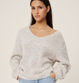 Moss Copenhagen Dealyn V Pullover Egret