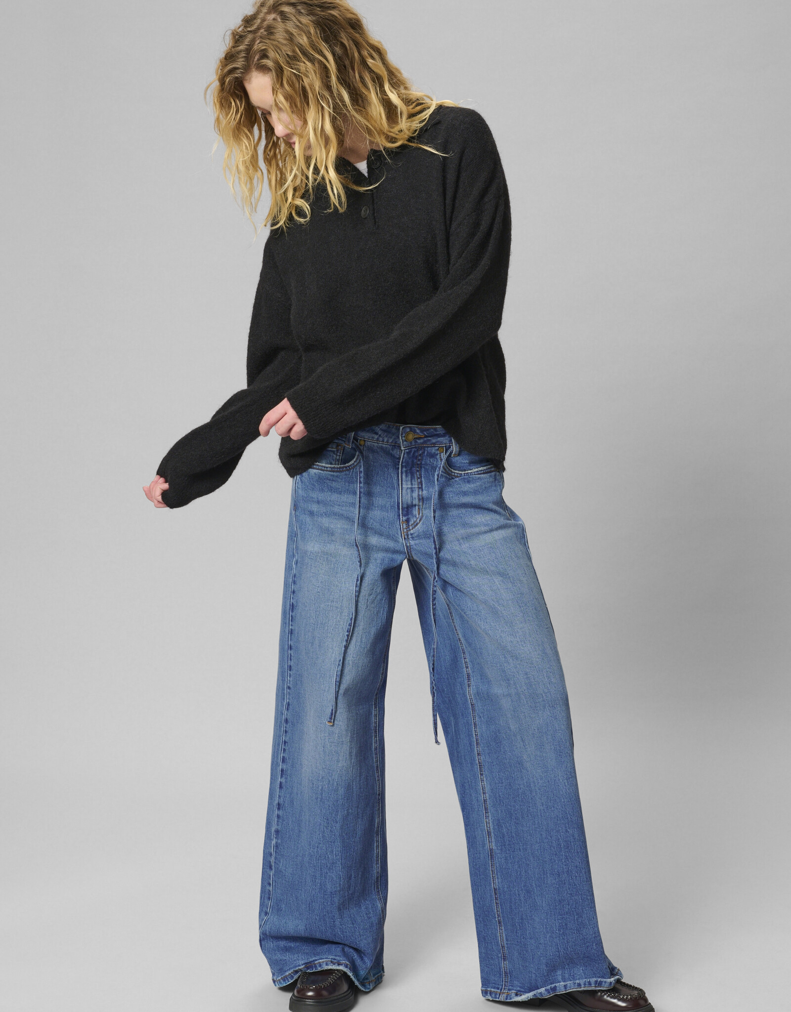 My Essential Wardrobe Karo 144 Mid X-Wide Medium Blue L32