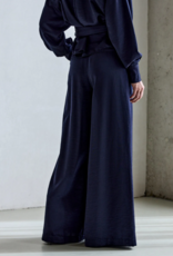 Femmes du Sud Odila Satin Navy