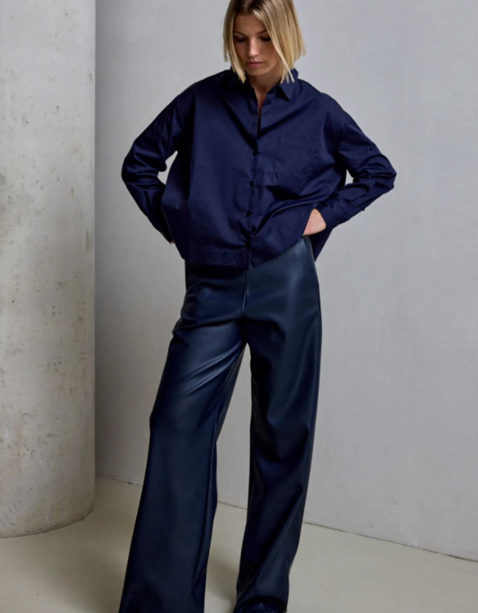 Femmes du Sud Delphine Navy