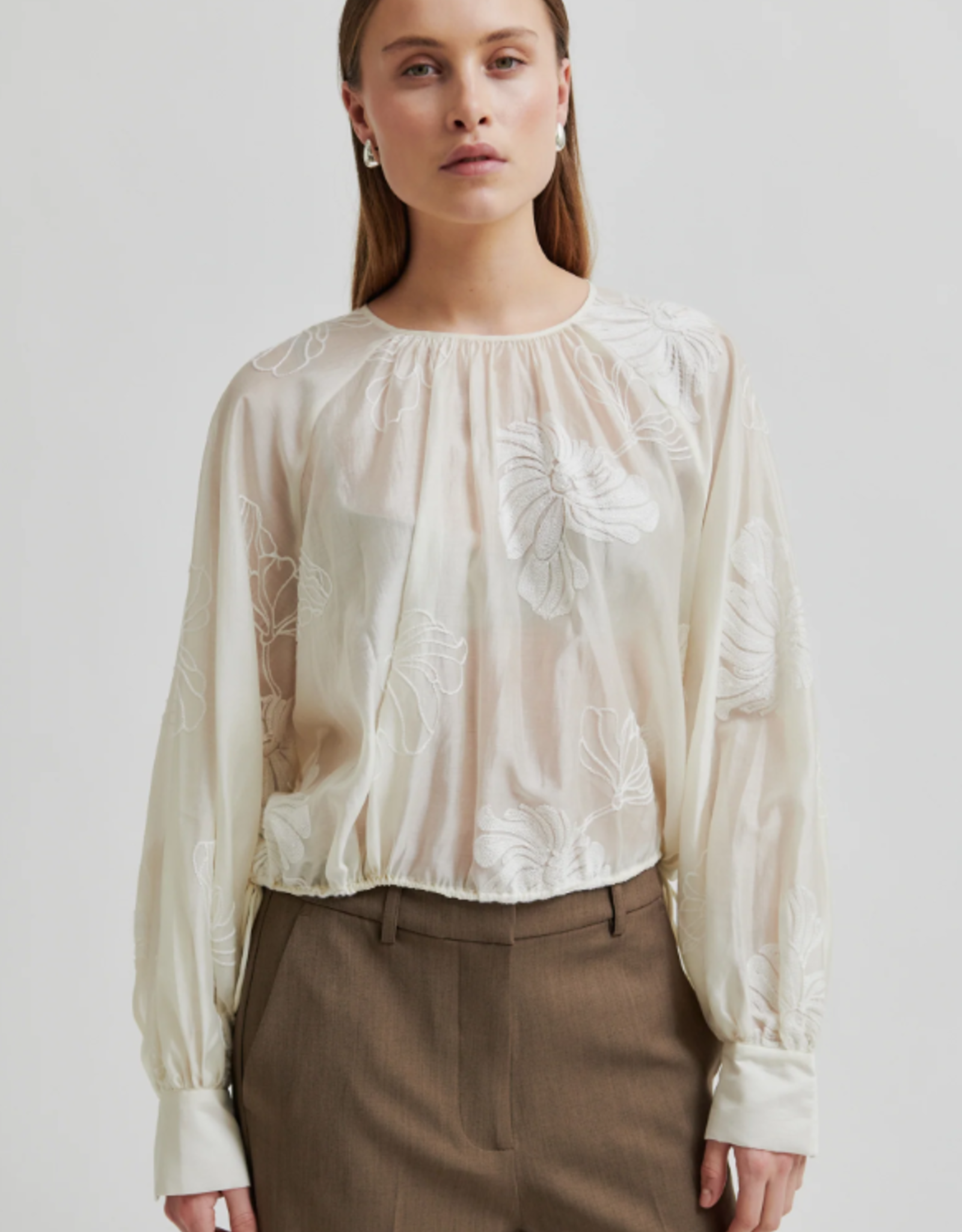 Second Female Veria Blouse Tofu