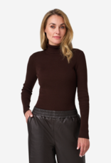 Ibana Tamora Turtle Neck Coffee Bean