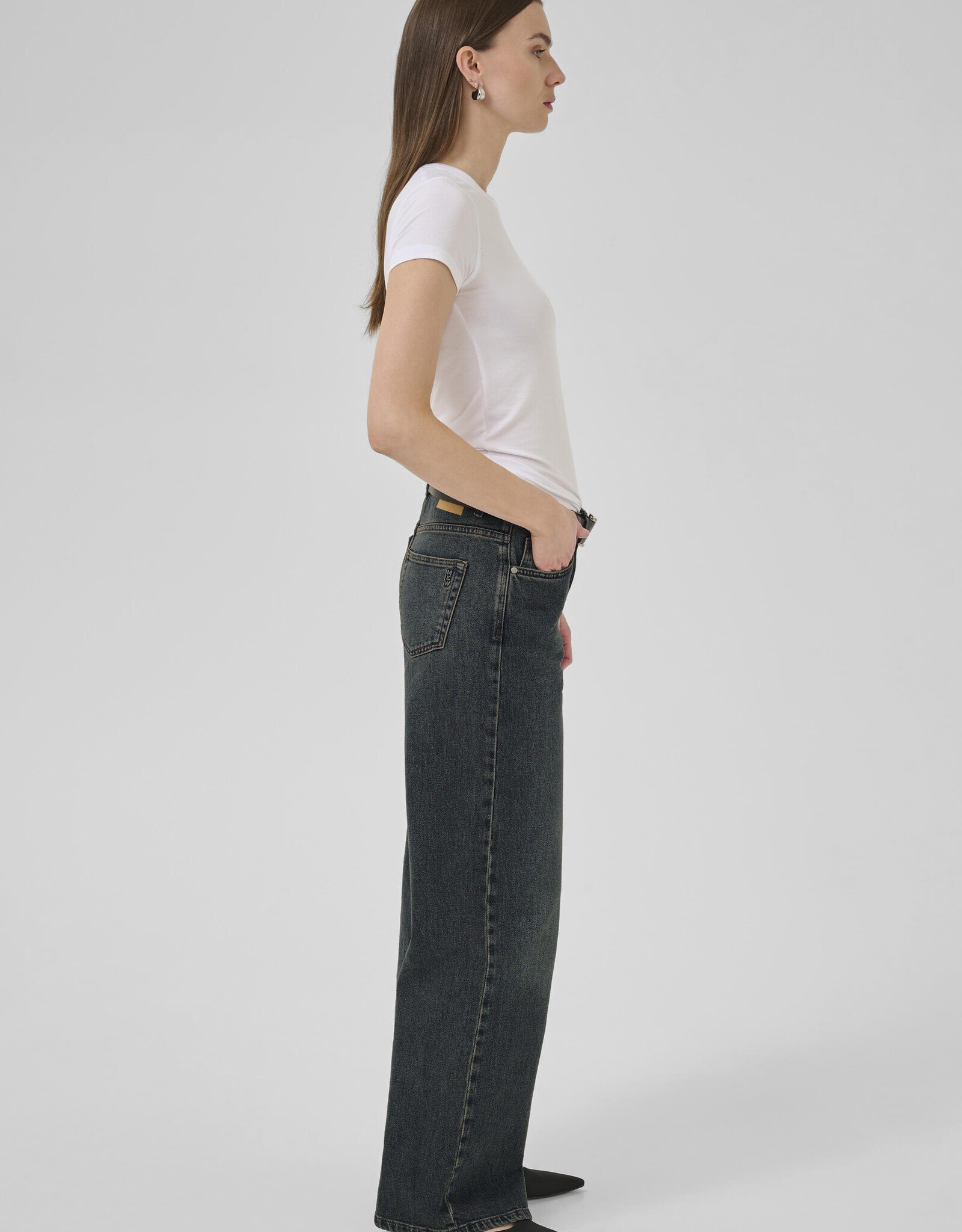 My Essential Wardrobe The Louis 139 High Wide Dark Blue Dirty Wash
