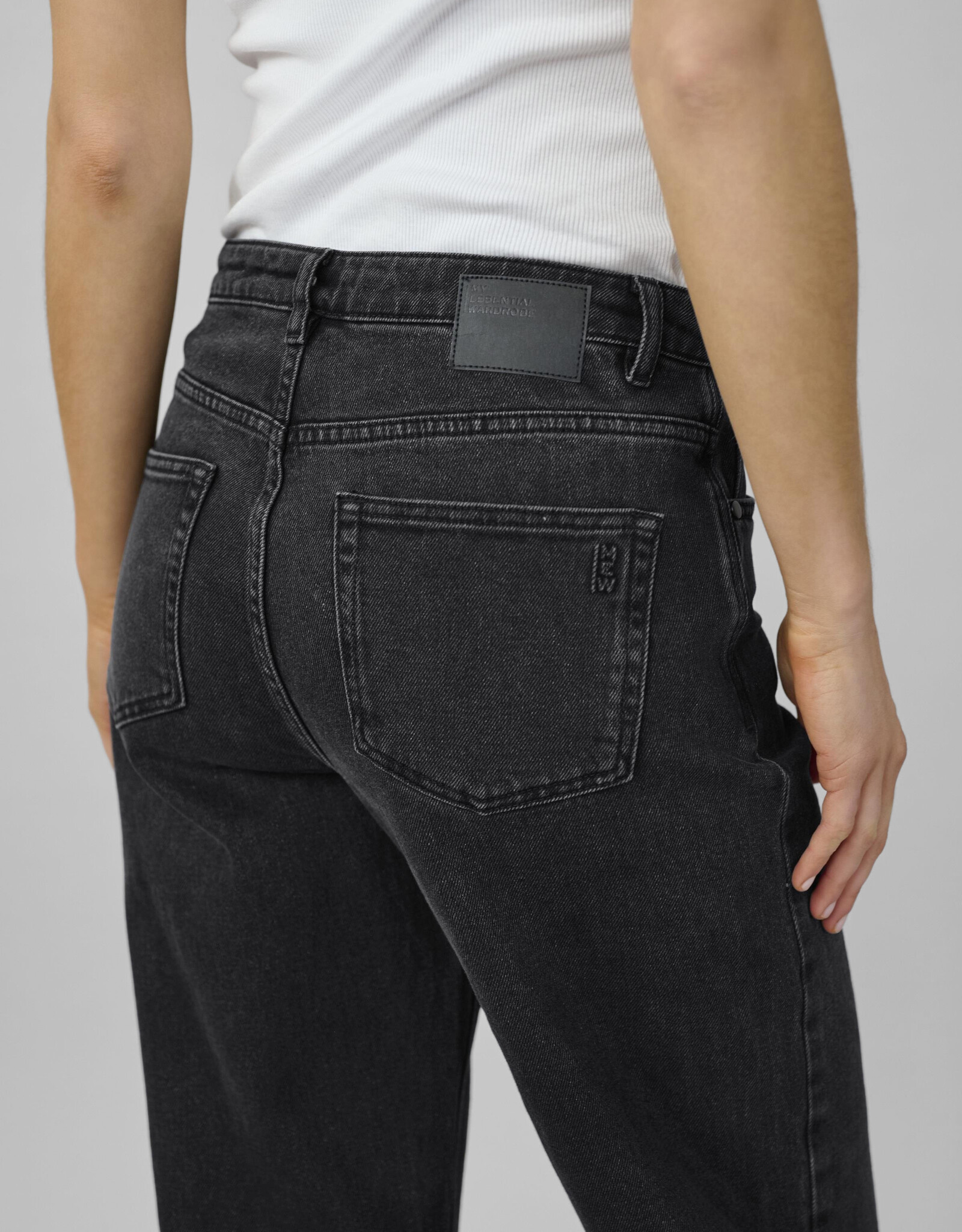 My Essential Wardrobe The Louis 139 High Wide Black Retro