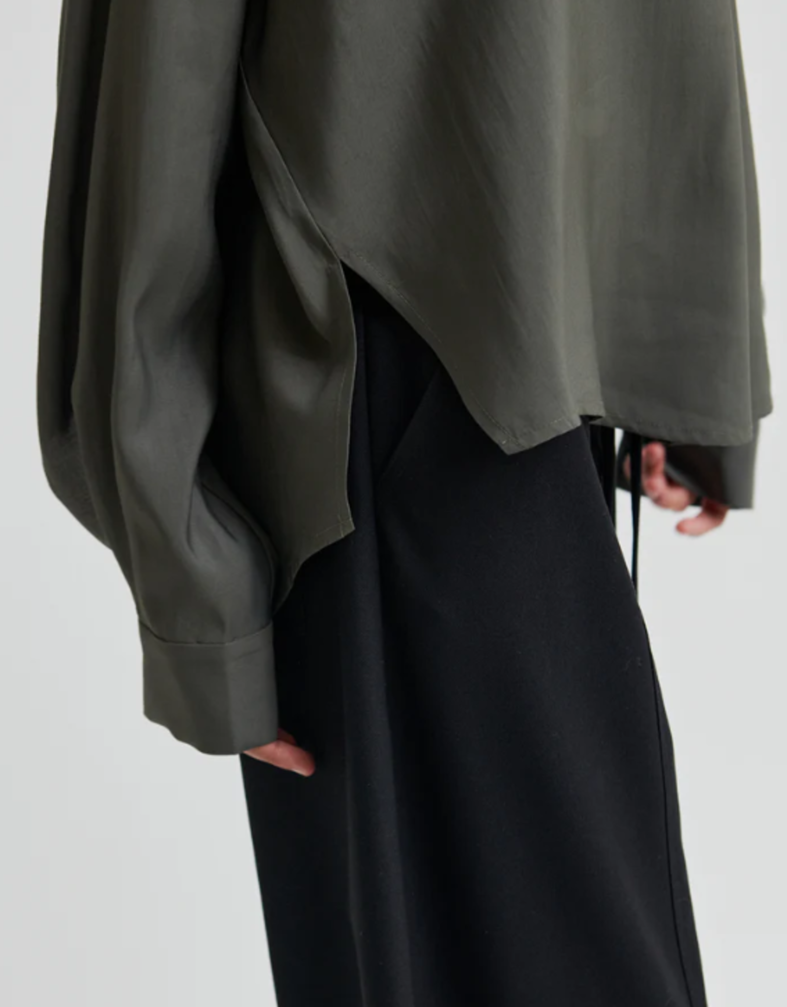 Second Female Timeline Blouse Beluga