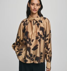 Moss Copenhagen Nilla Romina Top Iced Coffee