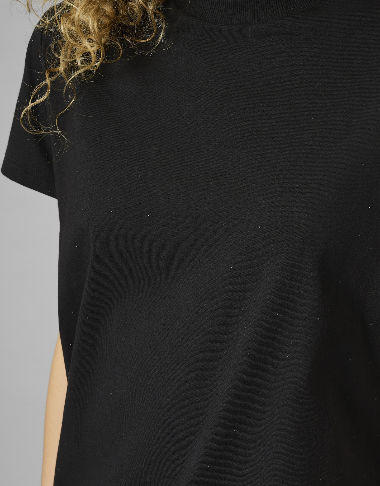 My Essential Wardrobe Hanne Rhinestone Tee Black