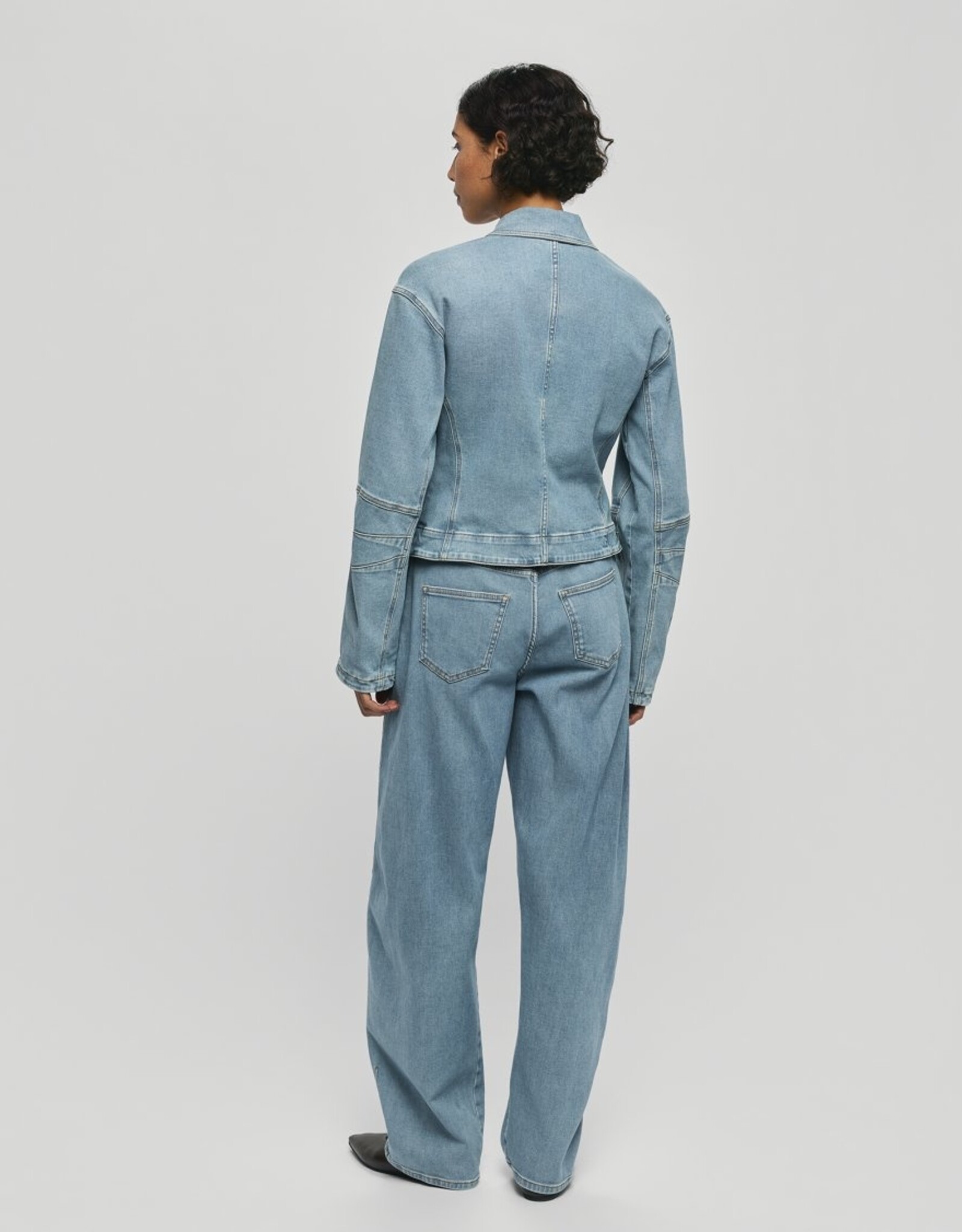 Moss Copenhagen Kobane Tua Barrel Jeans Light Blue Wash