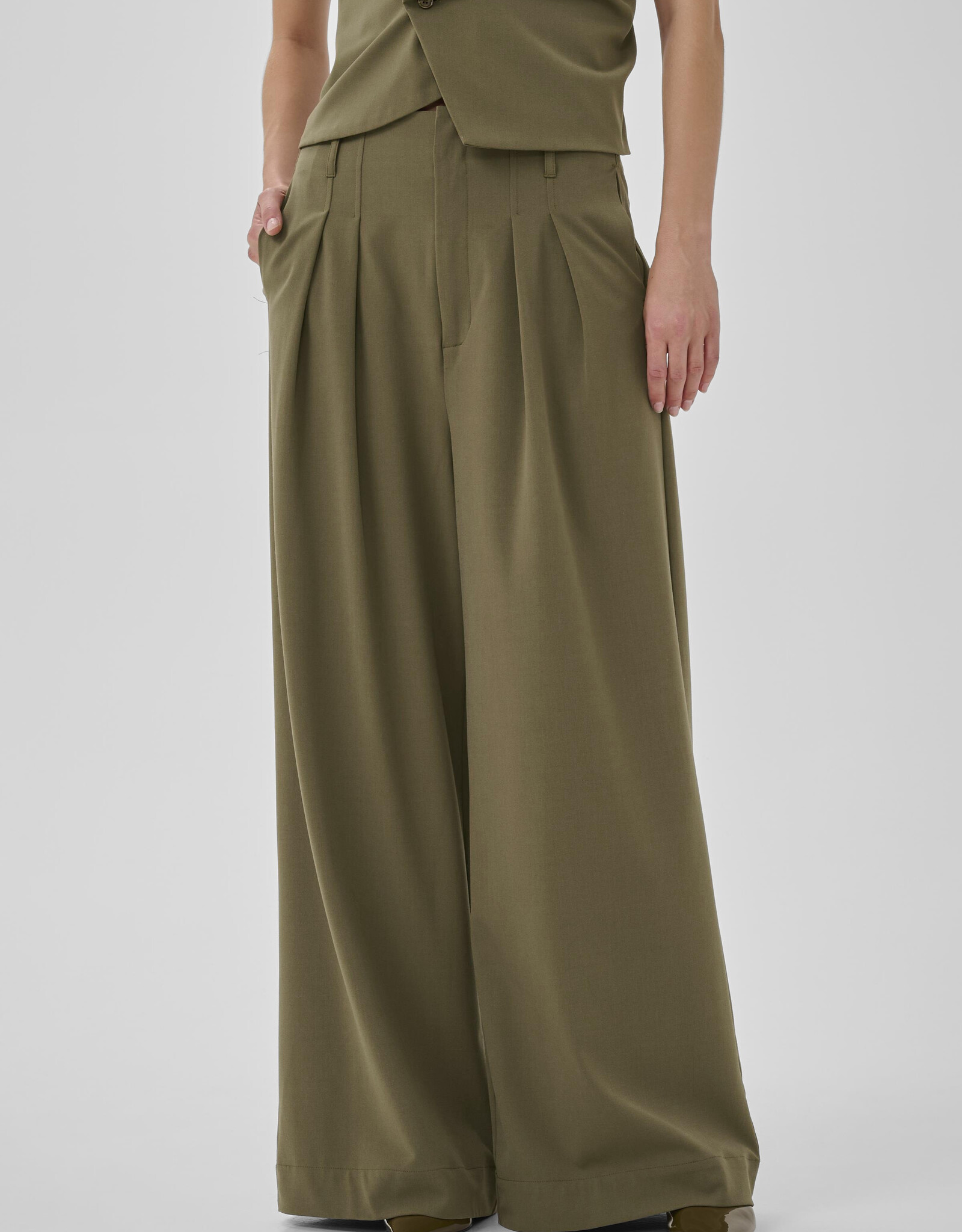 My Essential Wardrobe Hace Sille High Wide Pant Long Capers