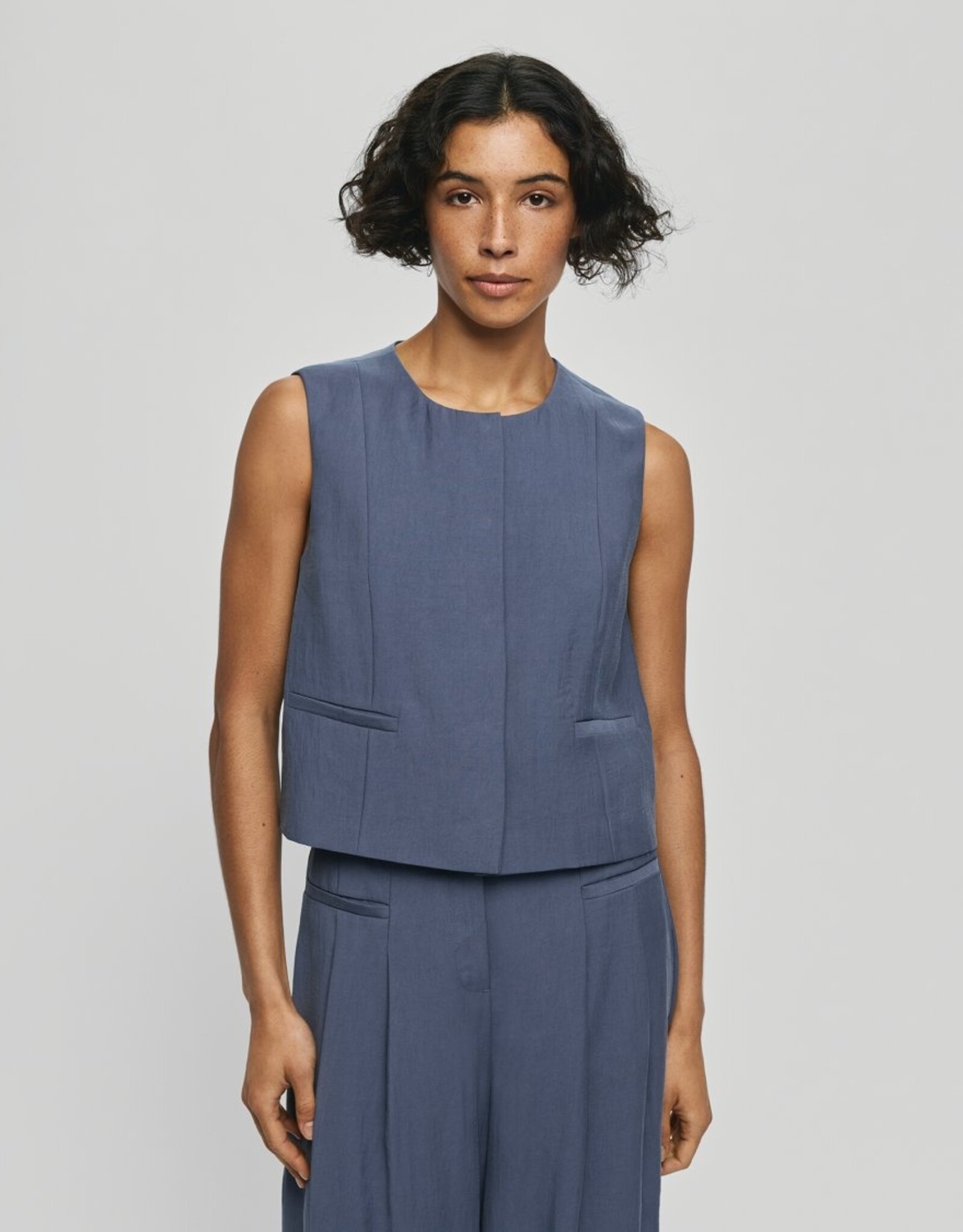 Moss Copenhagen Frode Waistcoat Vintage Indigo