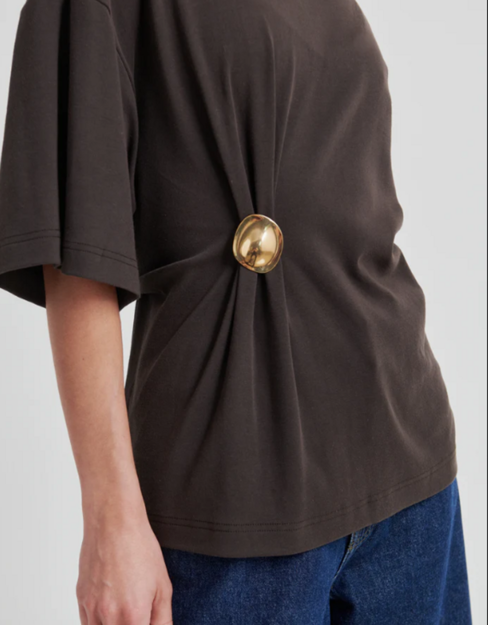 Second Female Enora Brooche Tee Chocolate Torte