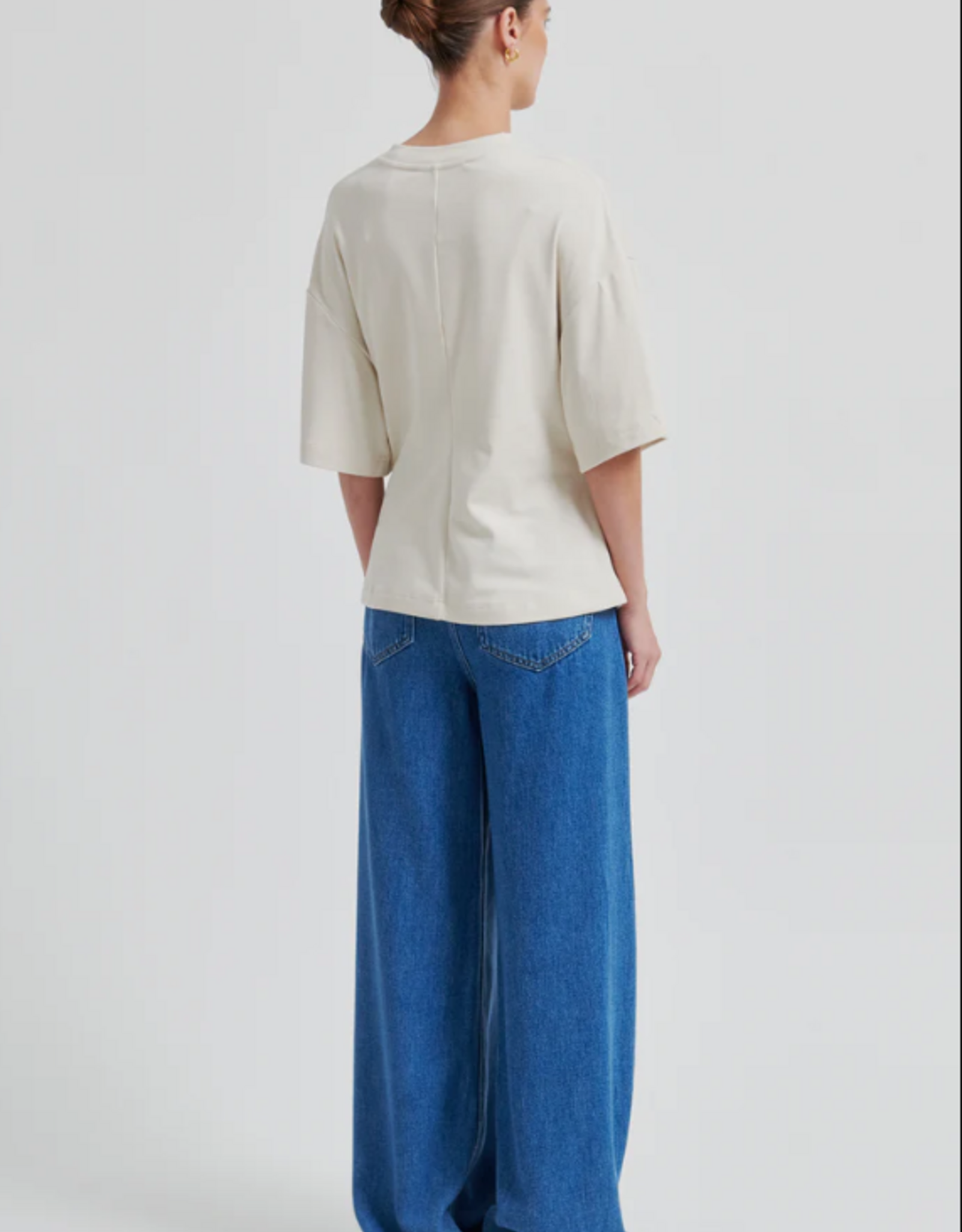 Second Female Enora Brooche Tee Soft Beige