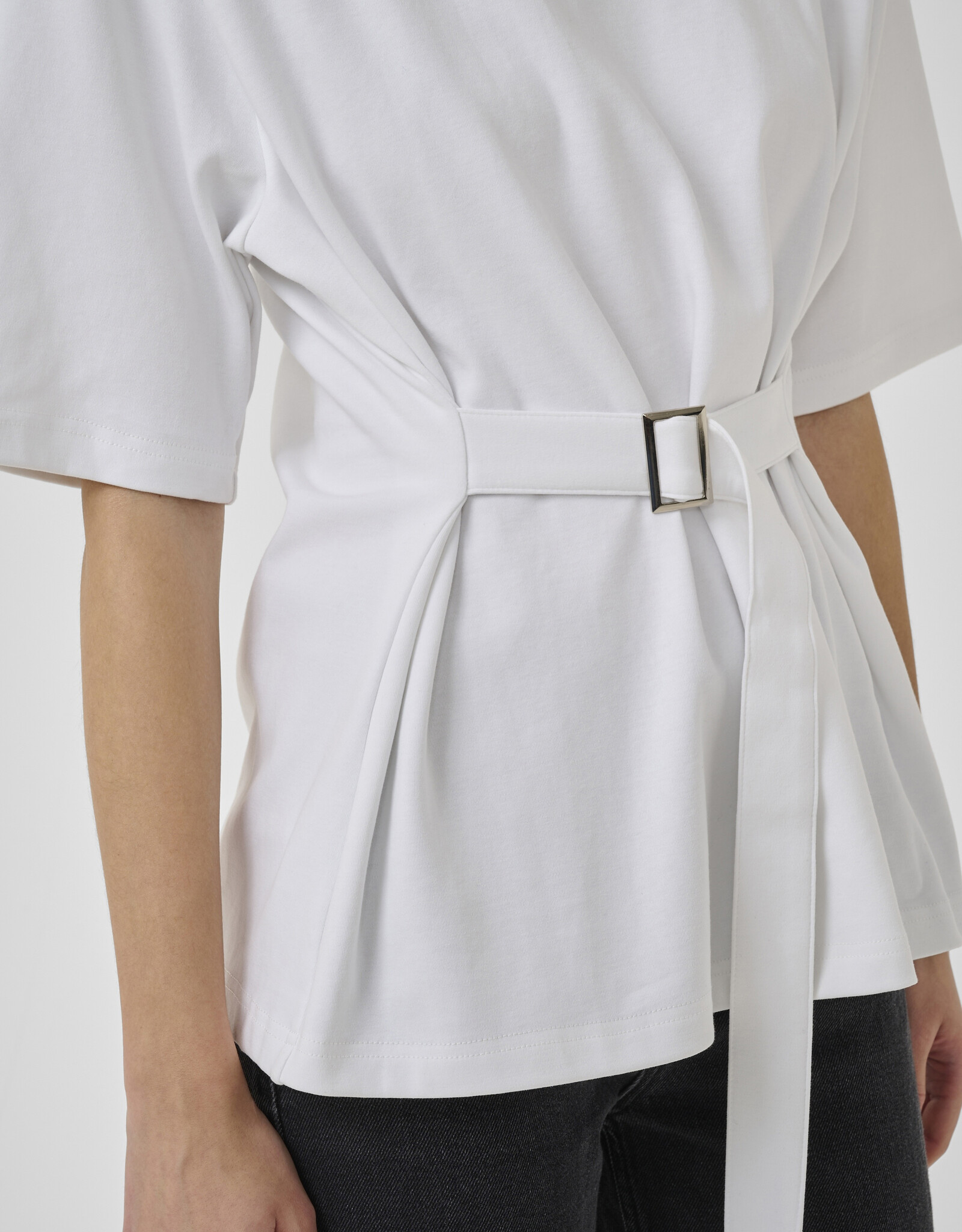My Essential Wardrobe Apir Belt Tee Snow White